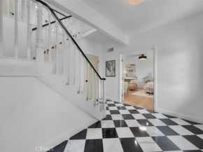 17481 Tramonto Drive, Pacific Palisades CA 90272