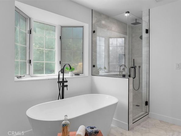 17481 Tramonto Drive, Pacific Palisades CA 90272