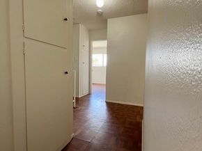 14 Camelback Avenue N, Carson CA 90745