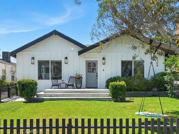 8309 Westlawn Avenue, Westchester CA 90045