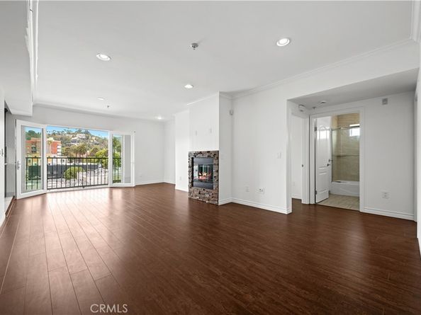 5633 Carlton Way 503, Hollywood CA 90028