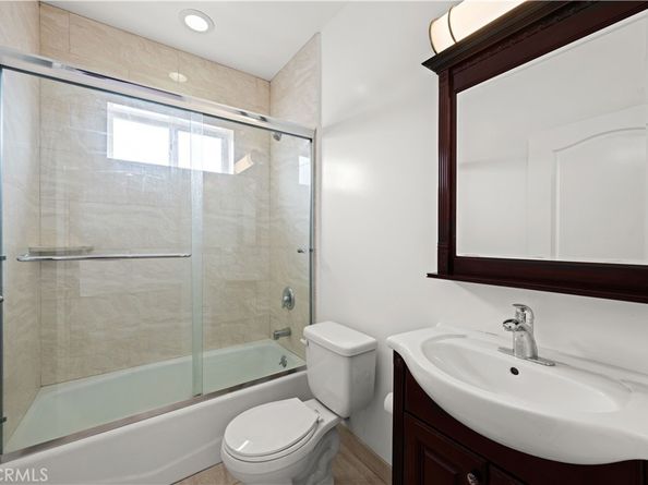 5633 Carlton Way 503, Hollywood CA 90028