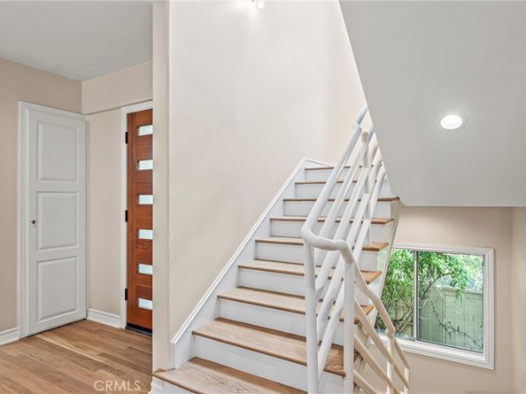 1323 17th Street, Manhattan Beach CA 90266