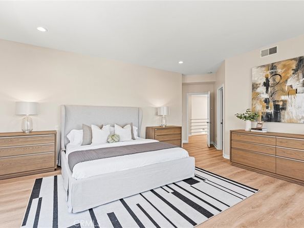 1323 17th Street, Manhattan Beach CA 90266