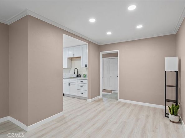 4744 Adenmoor Avenue, Lakewood CA 90713