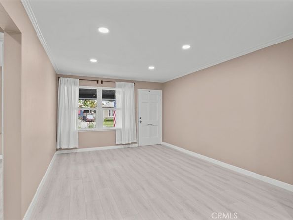 4744 Adenmoor Avenue, Lakewood CA 90713