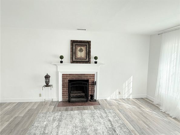 1517 W Grand Avenue, Pomona CA 91766