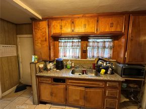 339 W 76th, Los Angeles CA 90003