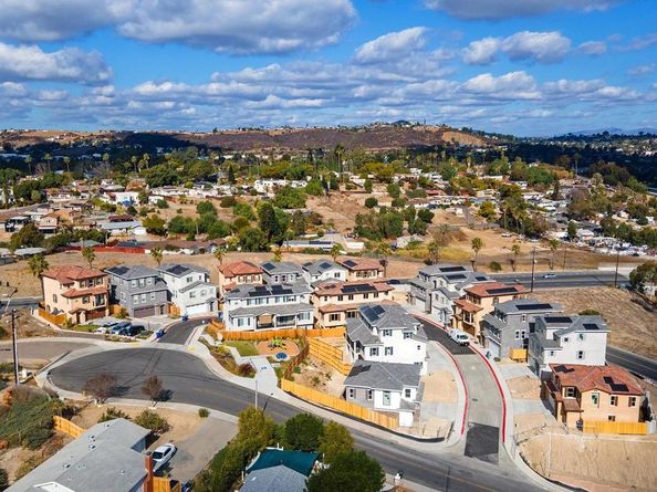 8564 Vista Azul Pl, Lemon Grove CA 91945