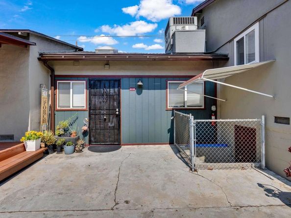 9015 9017 Campo Road, Spring Valley CA 91977