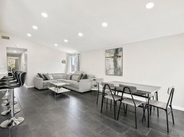 9452 Larrabee Avenue, San Diego CA 92123