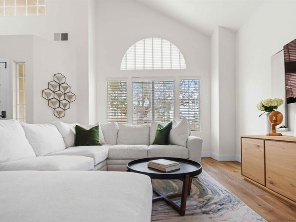 3702 Southridge Way, Oceanside CA 92056