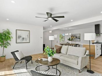 4827 Luna Drive