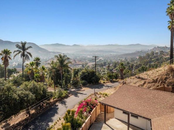 11694 Hi Ridge Road, Lakeside CA 92040