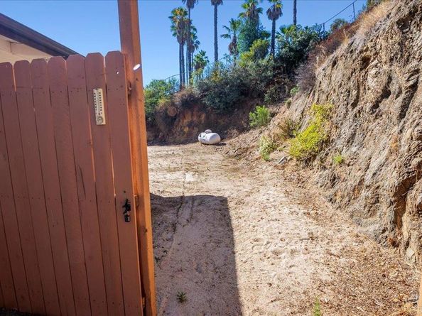 11694 Hi Ridge Road, Lakeside CA 92040