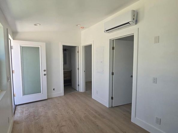 2503 2501 Sumac Dr, San Diego CA 92105