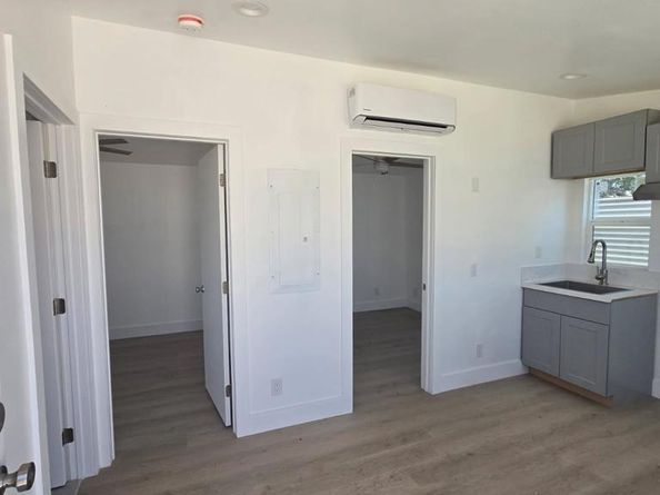 2503 2501 Sumac Dr, San Diego CA 92105