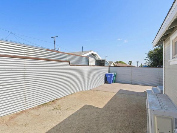 2503 2501 Sumac Dr, San Diego CA 92105