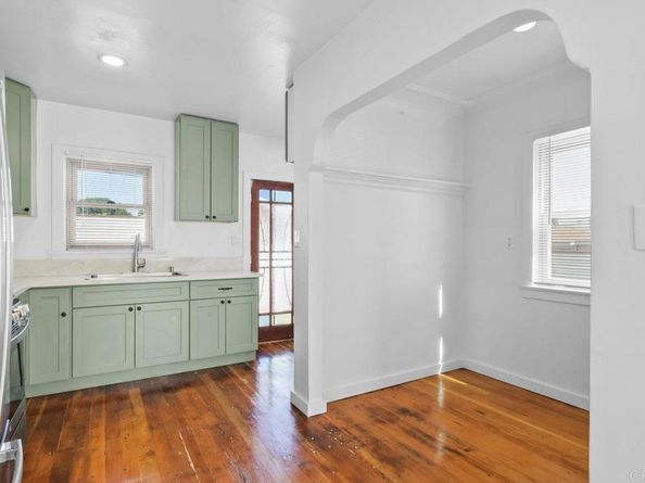 2503 2501 Sumac Dr, San Diego CA 92105