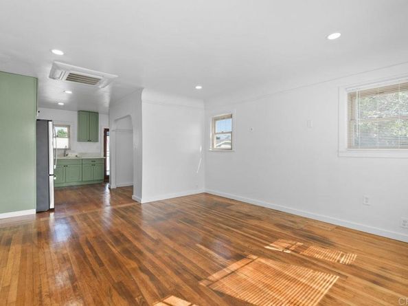2503 2501 Sumac Dr, San Diego CA 92105