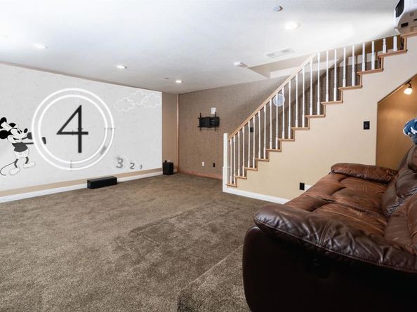 8364 Lake Ashwood Avenue, San Diego CA 92119