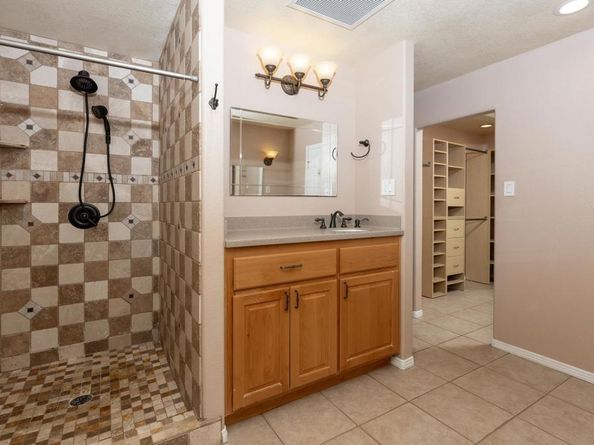 8364 Lake Ashwood Avenue, San Diego CA 92119