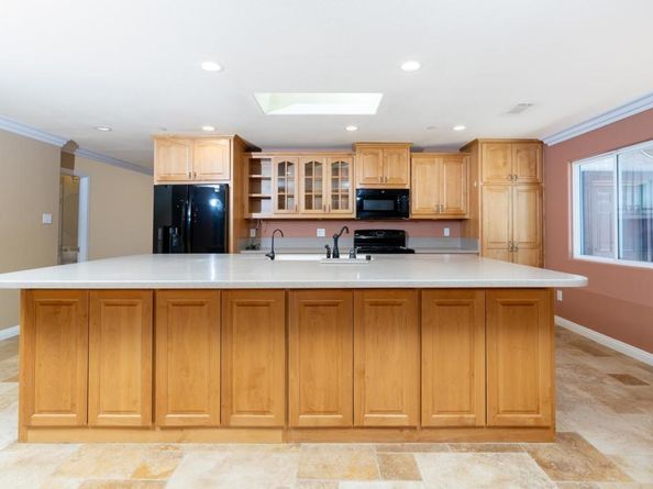 8364 Lake Ashwood Avenue, San Diego CA 92119