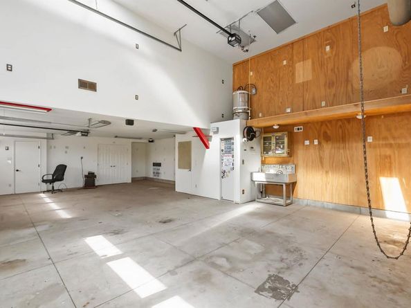 296 East Lane, El Cajon CA 92021