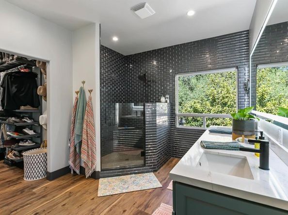 296 East Lane, El Cajon CA 92021