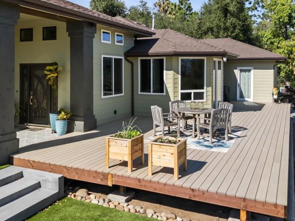 296 East Lane, El Cajon CA 92021