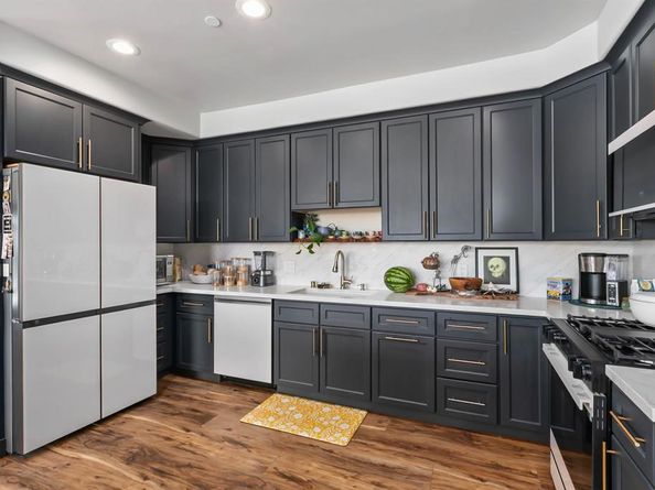 296 East Lane, El Cajon CA 92021