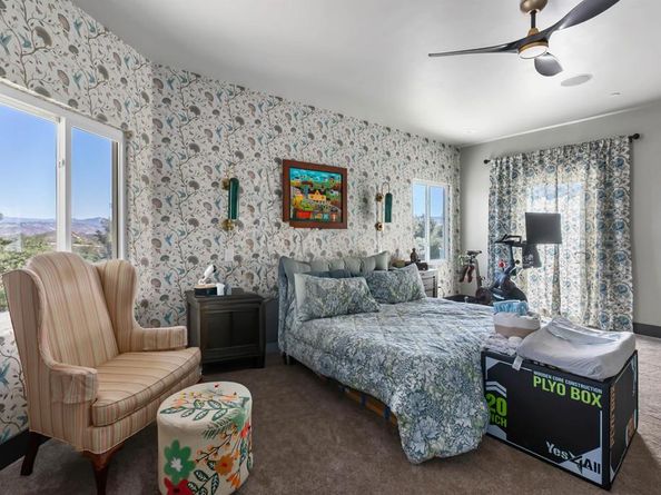 296 East Lane, El Cajon CA 92021