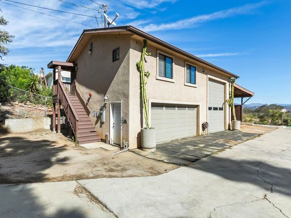 296 East Lane, El Cajon CA 92021