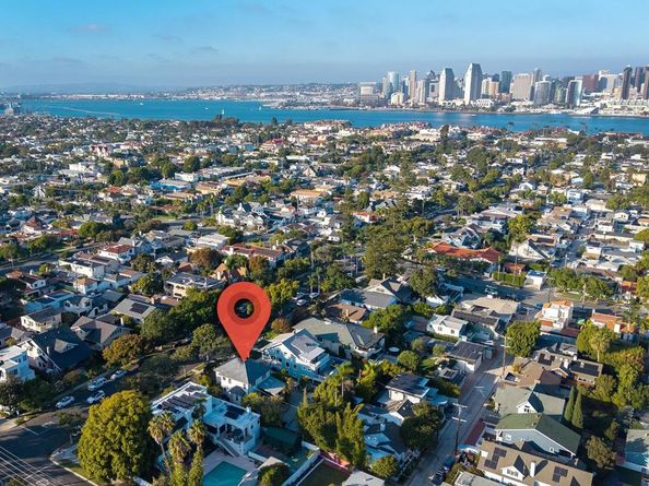 557 A Ave, Coronado CA 92118
