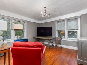 557 A Ave, Coronado CA 92118