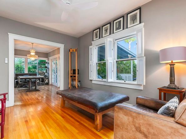 557 A Ave, Coronado CA 92118