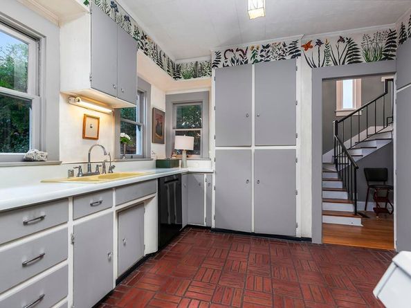 557 A Ave, Coronado CA 92118