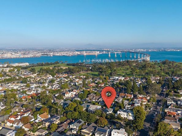 557 A Ave, Coronado CA 92118