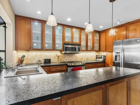 6755 Parkside Ave, San Diego CA 92139