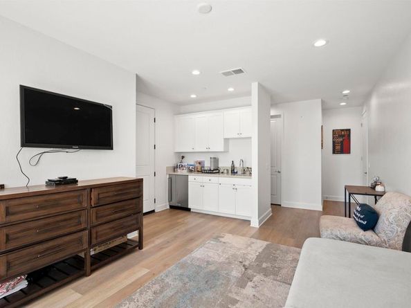 8304 The Grant Place, Bonita CA 91902