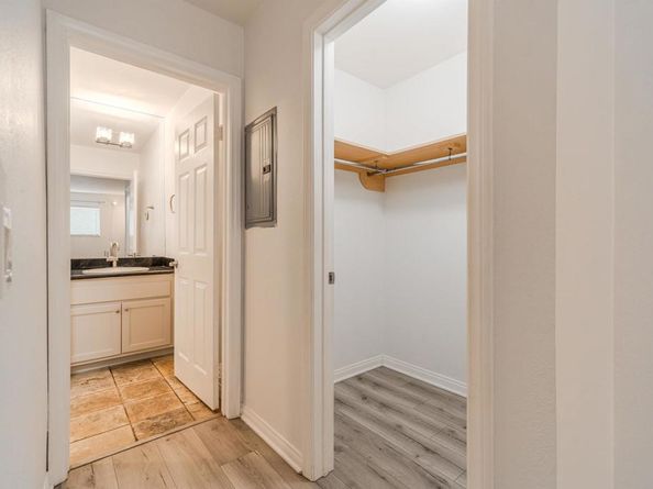 9860 Dale Avenue D10, Spring Valley CA 91977