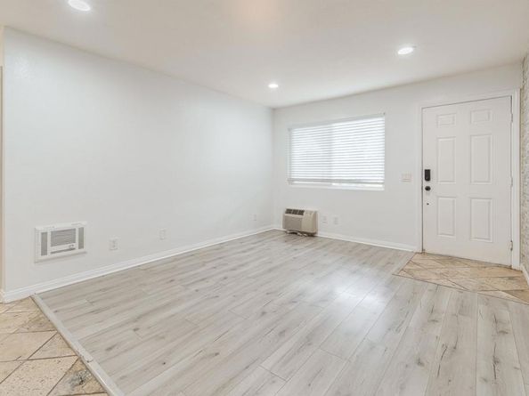 9860 Dale Avenue D10, Spring Valley CA 91977