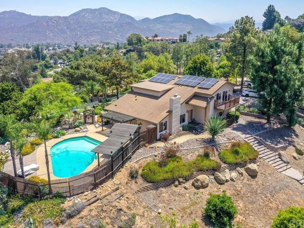 1050 Vista Sierra Drive, El Cajon CA 92019