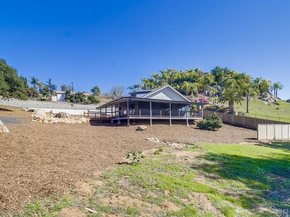 1050 Vista Sierra Drive, El Cajon CA 92019