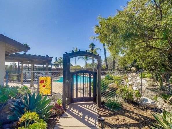1050 Vista Sierra Drive, El Cajon CA 92019