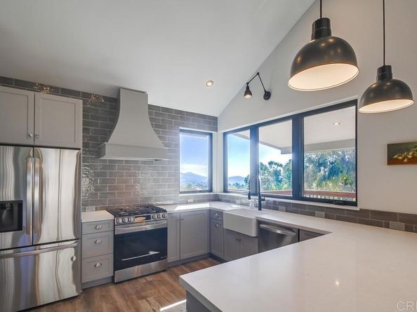 1050 Vista Sierra Drive, El Cajon CA 92019