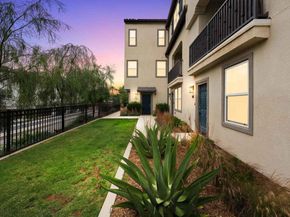 2328 Stardust Gln, Escondido CA 92025