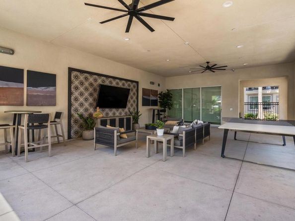 2328 Stardust Gln, Escondido CA 92025