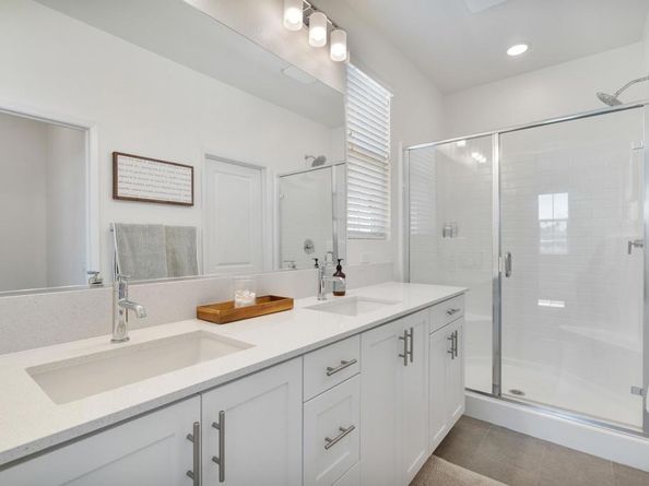 2328 Stardust Gln, Escondido CA 92025