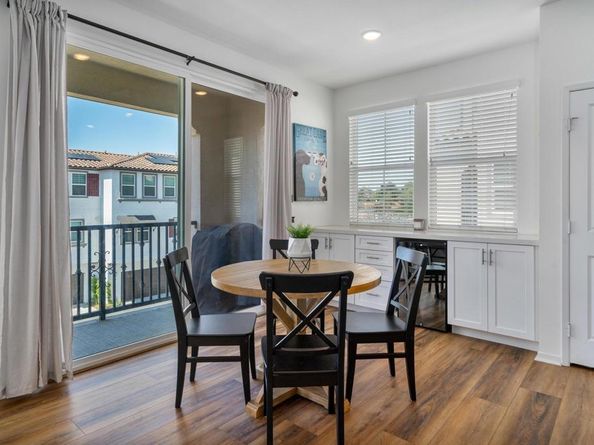 2328 Stardust Gln, Escondido CA 92025